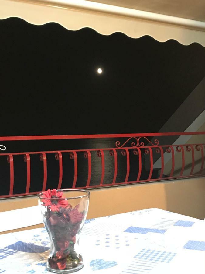 شقة La Casa Del Sole Sorgente يتوجاني المظهر الخارجي الصورة