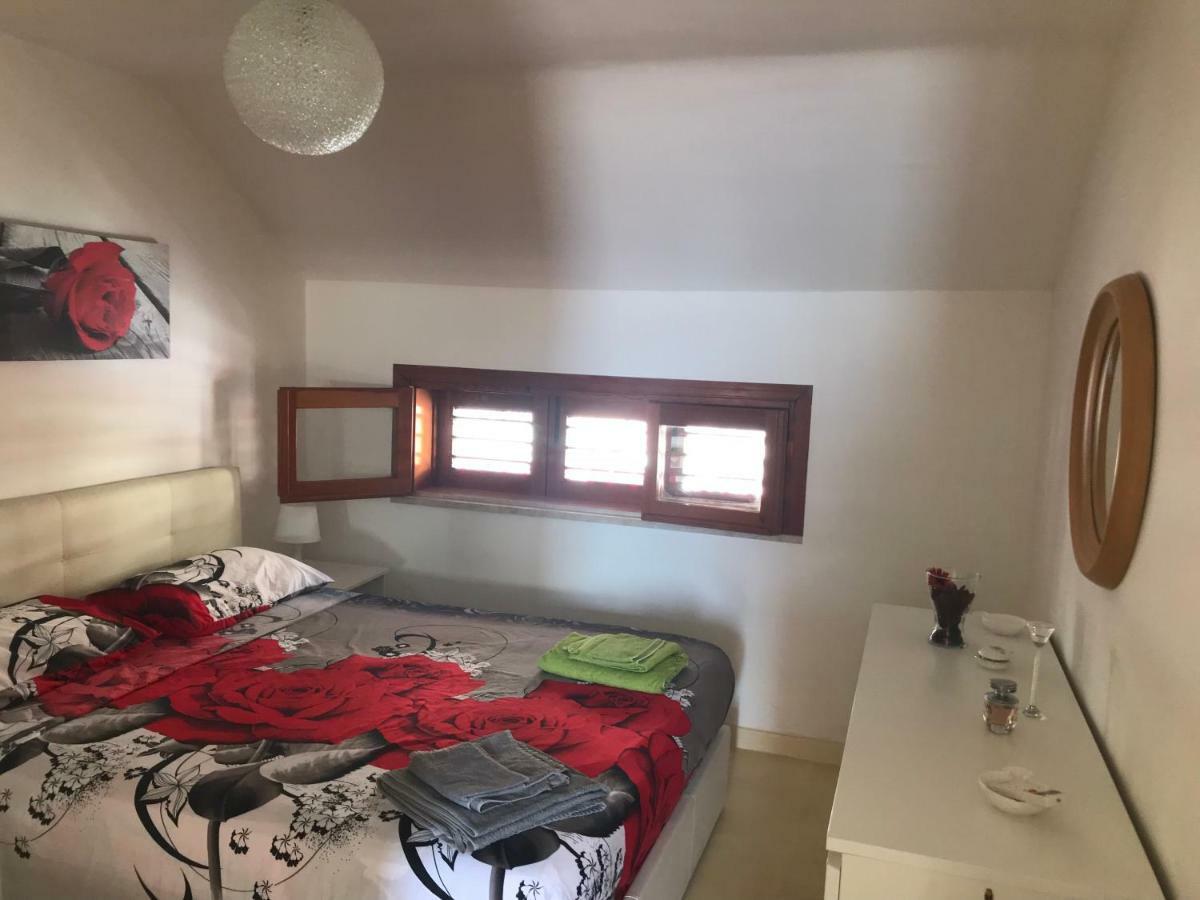 شقة La Casa Del Sole Sorgente يتوجاني المظهر الخارجي الصورة